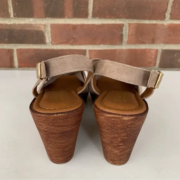 Bella Vita Womens Wes Italy Tan Leather Slingback Wedge Sandals US 9.5 M - Picture 5 of 8